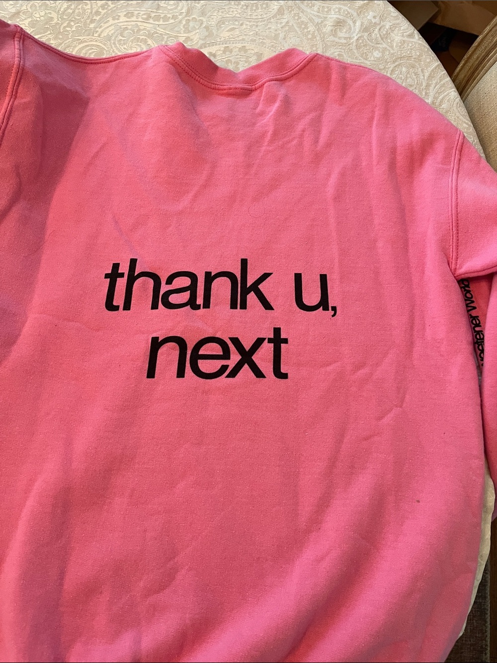 Pink Ariana Grande Pink 7 Rings Silhouette Crewneck Sweathshirt Size Small EUC - Picture 3 of 4